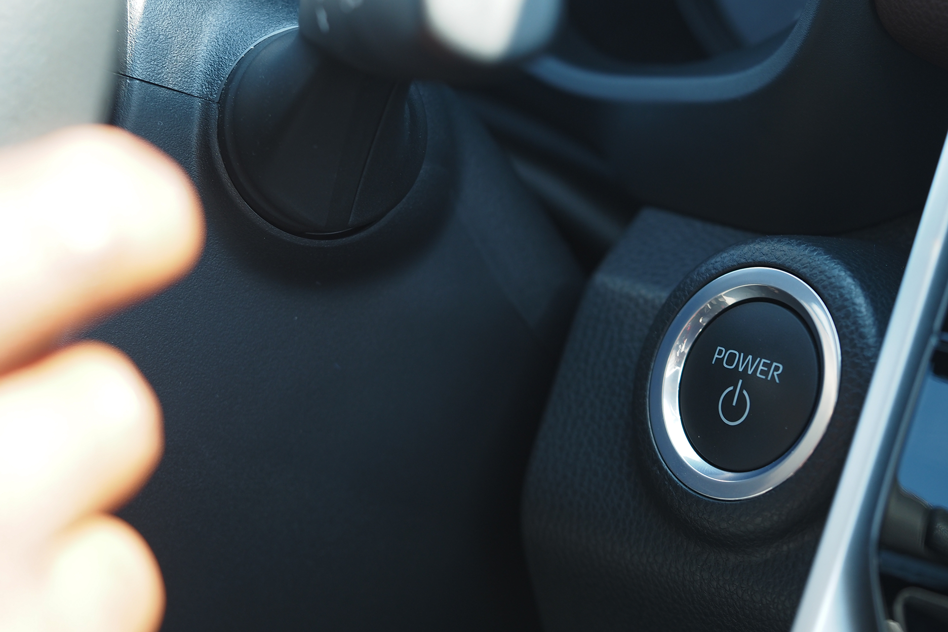 Automotive locksmith service Los Angeles